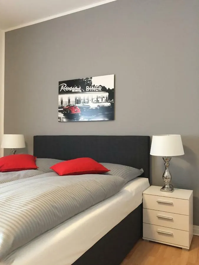 فندق هانوفرفي  Haus Tannenhof بيت ضيافة هانوفر